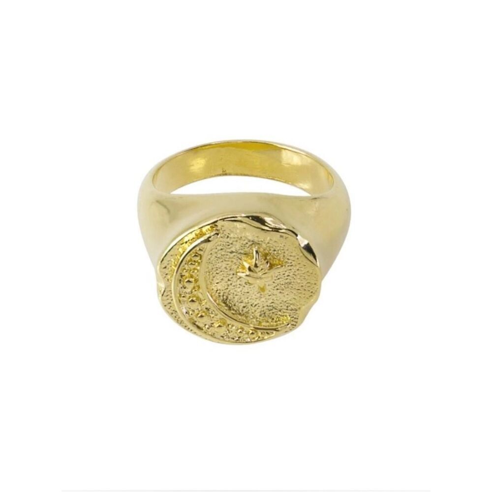 Size 8 - Gold Moon & Star Ring